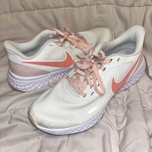nike revolution 5 size 8.5  “white orange pearl”